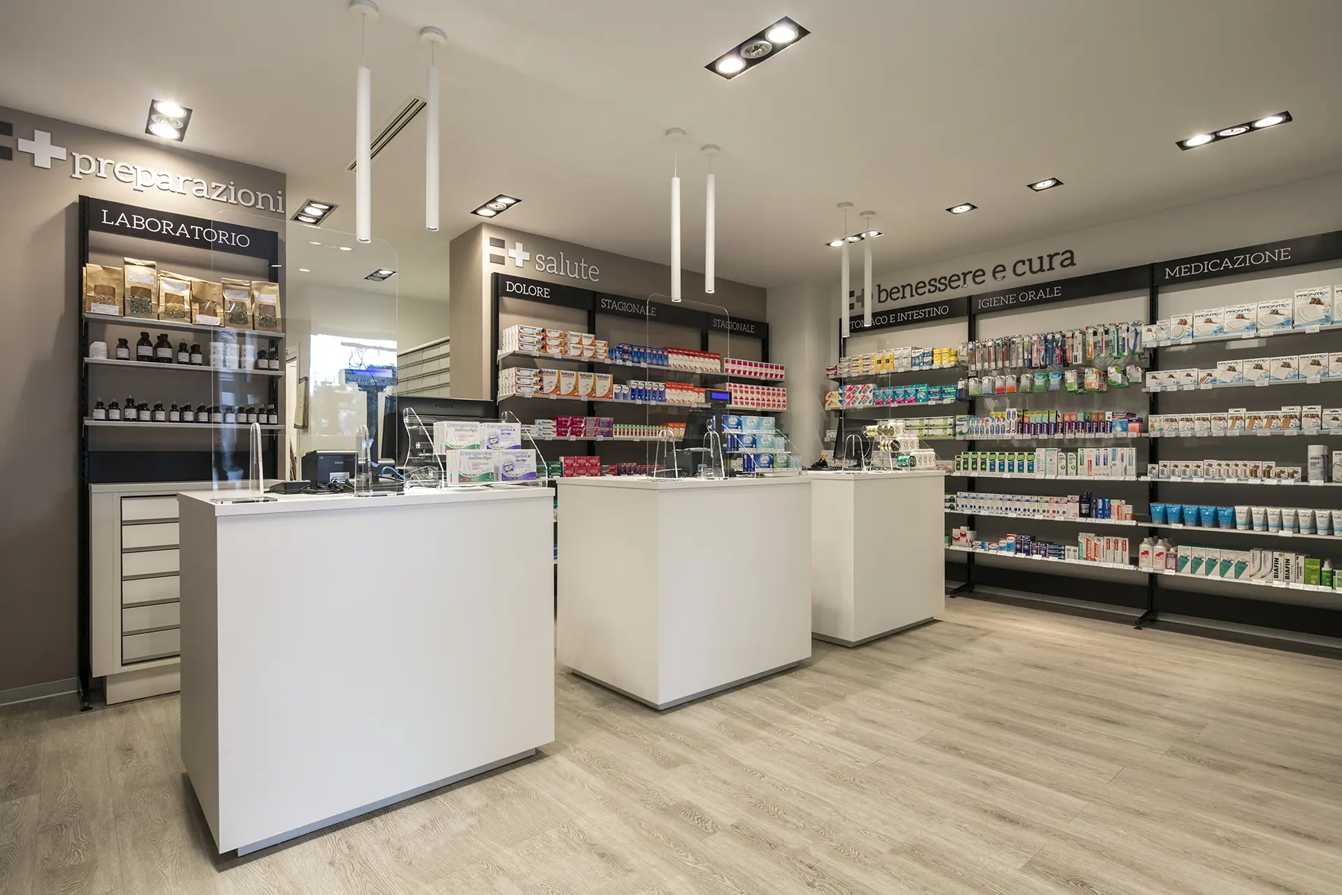 Realizzazioni Th.Kohl Farmacia Centrale Bollate MI 01